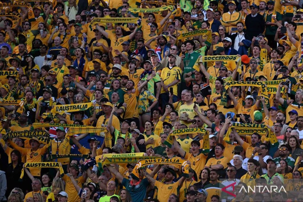 Australia lolos ke babak 32 besar setelah bermain imbang 0-0 dengan Paraguay