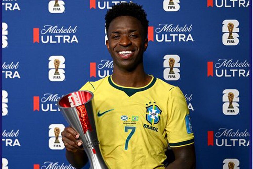 Ancelotti mengungkapkan kekagumannya atas penampilan Vinicius
