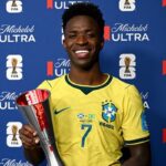 Ancelotti mengungkapkan kekagumannya atas penampilan Vinicius