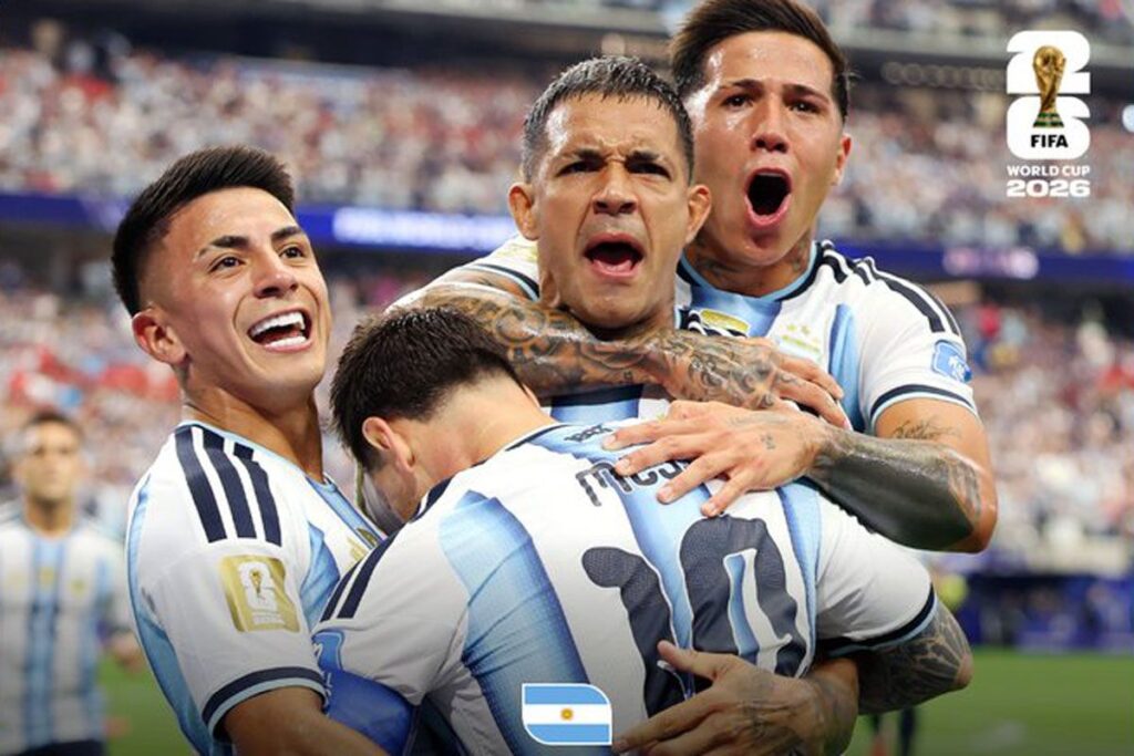 Argentina lolos ke babak 32 besar setelah mengalahkan Austria 2-0
