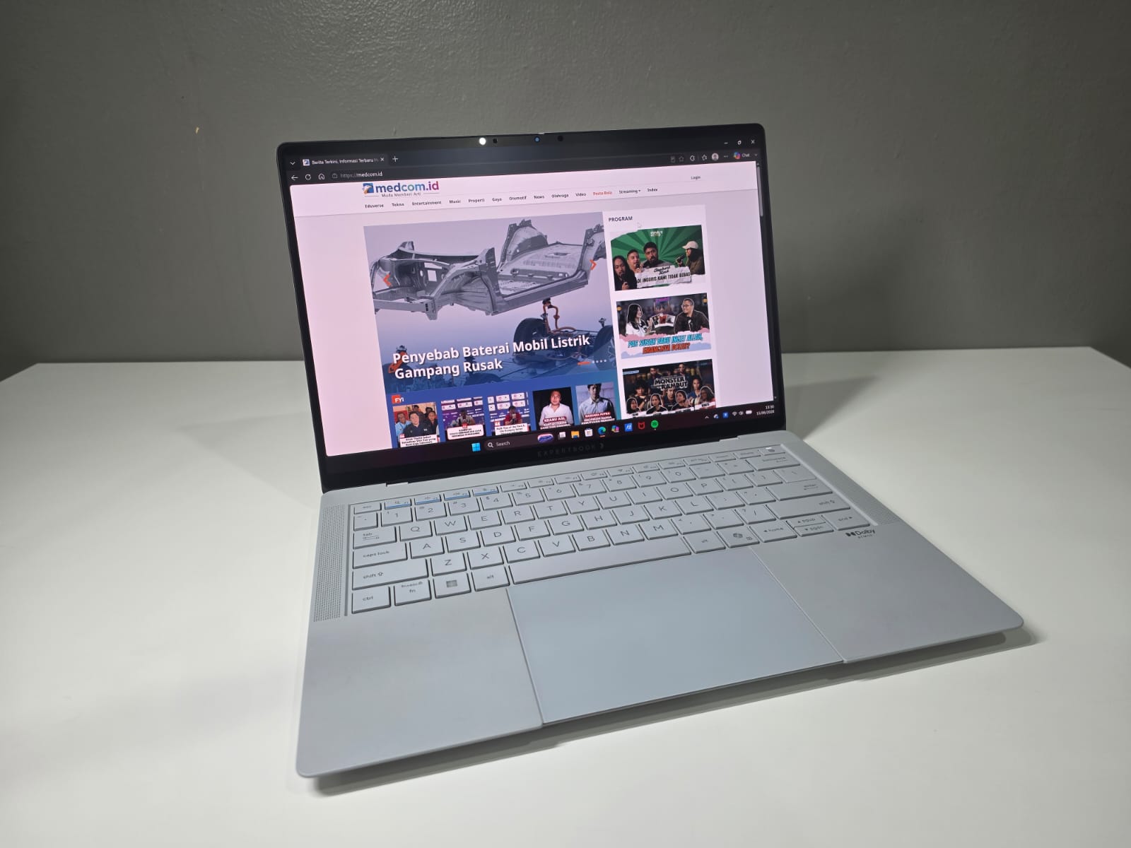 Asus Expertbook Ultra, Performa Monster Profesional