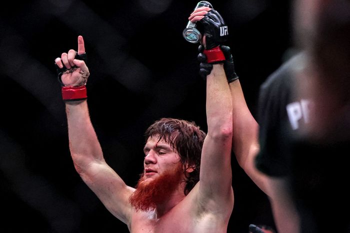 Buccaneer Shara Magomedov mengalami kesulitan, masih ingin berlatih bersama Khabib setelah menolak membatasinya