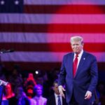 FIFA: Trump juga menyerahkan trofi juara di final Piala Dunia 2026