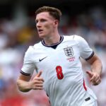 Manchester City dilaporkan telah mencapai kesepakatan untuk merekrut Elliot Anderson