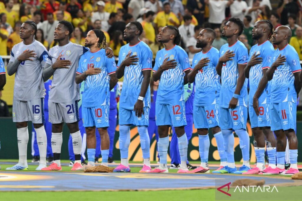 Pelatih kebanggaan Kongo itu menorehkan sejarah usai lolos ke babak 32 besar Piala Dunia