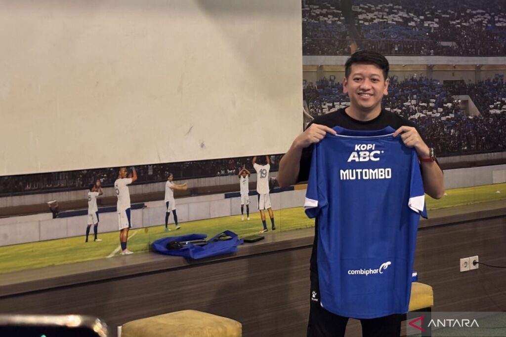 Persib meminta bantuan bek asal Prancis, Gabriel Mutombo
