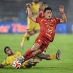 Persija Jakarta perpanjang masa bakti Eksel Runtukahu