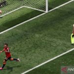 Dengan mengalahkan Austria dengan tiga gol tak terjawab, Spanyol lolos ke babak 16 besar