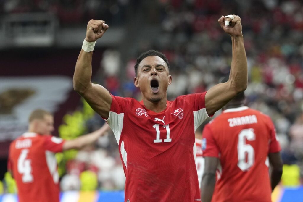 Dengan mengalahkan Aljazair 2-0, Swiss lolos ke babak 16 besar