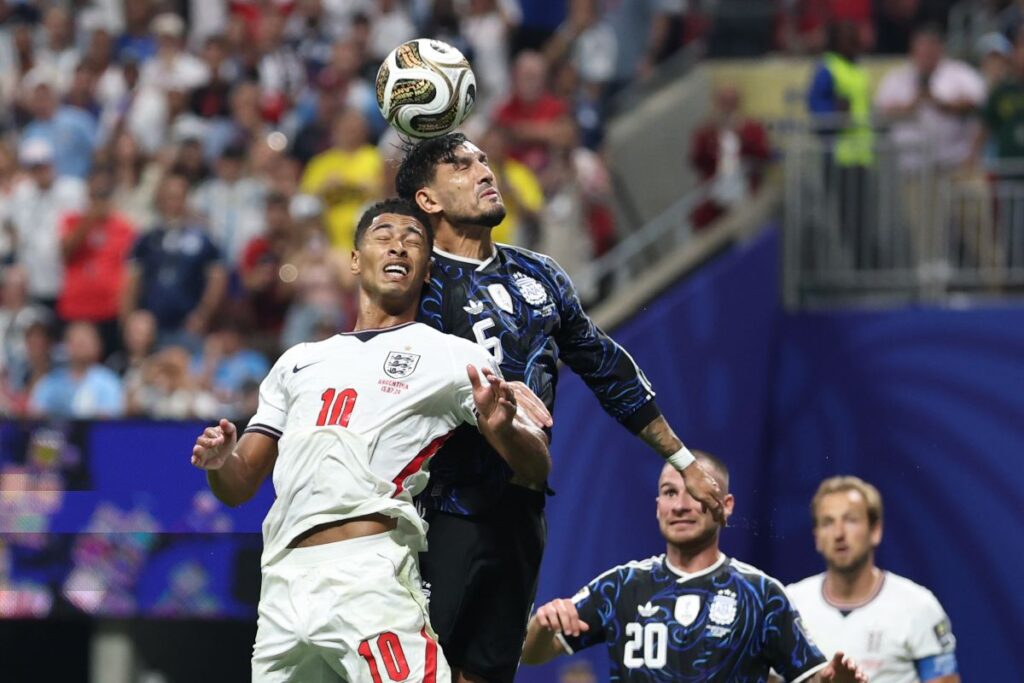 Pertandingan semifinal Piala Dunia 2026 antara Inggris dan Argentina dalam video klip