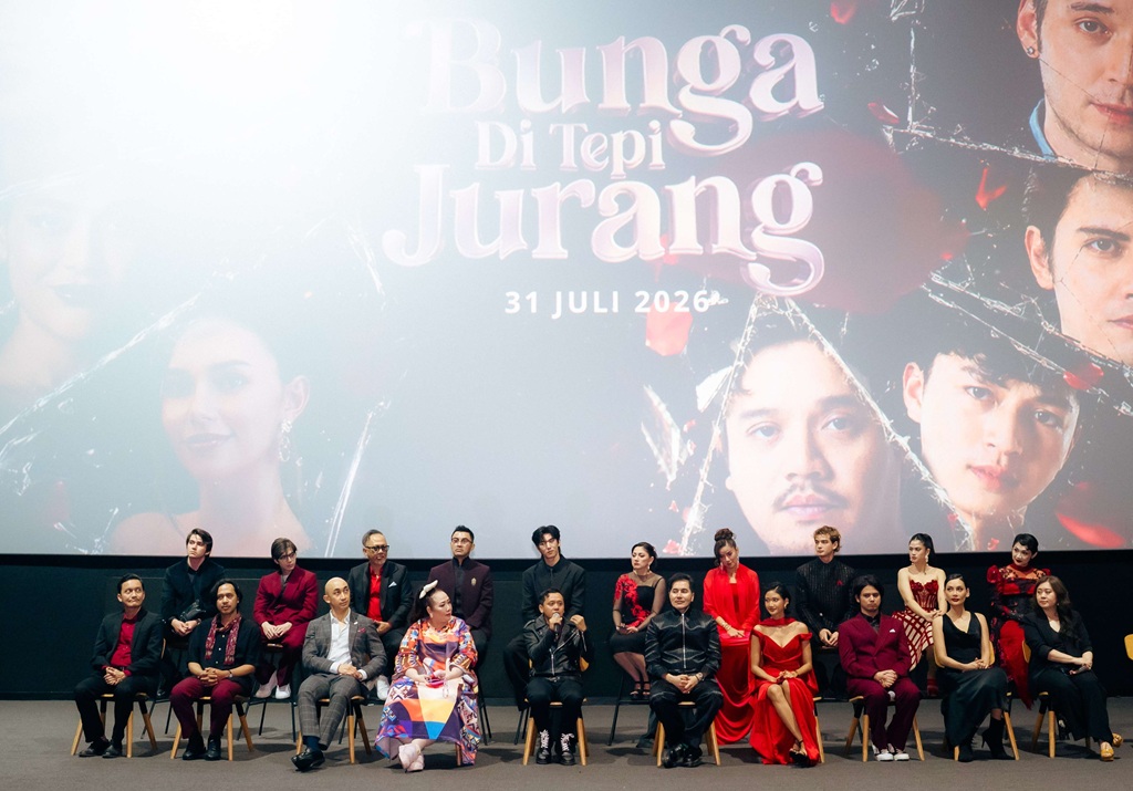 ​MAXStream TV dan iQIYI pererat kerja sama dengan menghadirkan serial original Flowers on the Edge of the Abyss