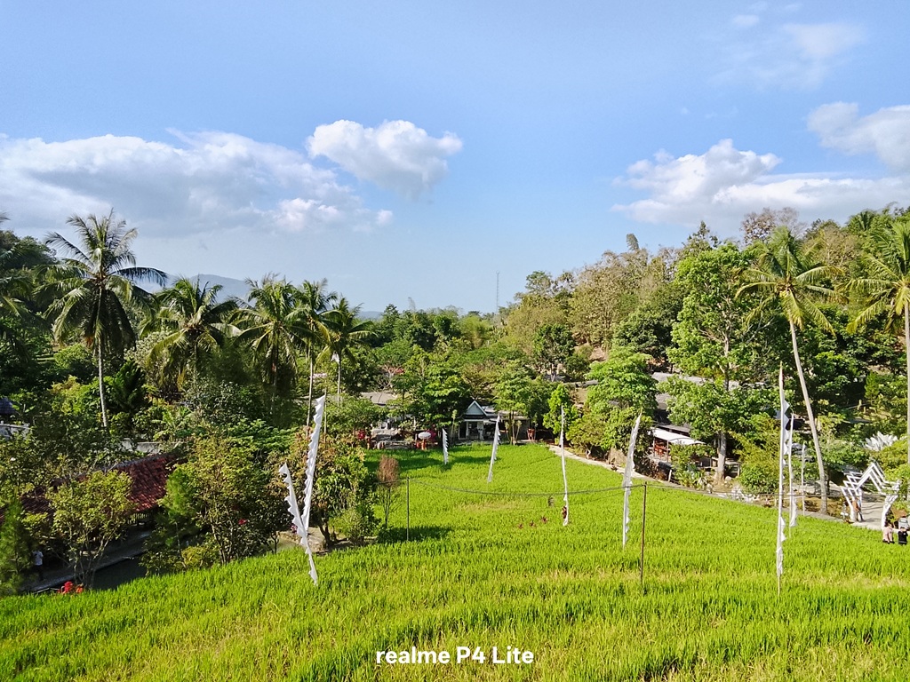 Review Realme P4 Lite, HP Baterai 7000 mAh Harga Kurang dari Rp 2 Jutaan Wajib Kamu Coba!