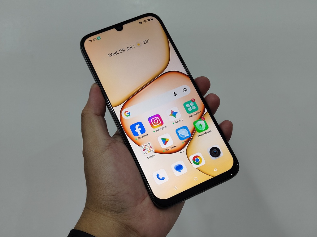 Review Realme P4 Lite, HP Baterai 7000 mAh Harga Kurang dari Rp 2 Jutaan Wajib Kamu Coba!