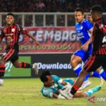 Adhyaksa FC memperpanjang kontrak kiper Geoffrey Wibowo