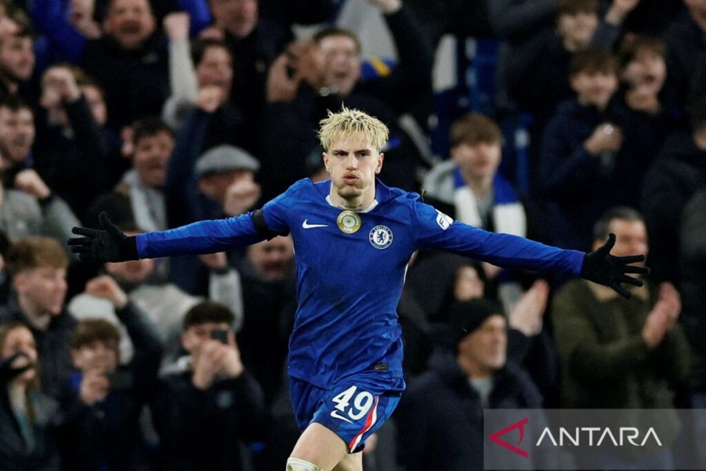 Alejandro Garnacho dipinjamkan ke Aston Villa
