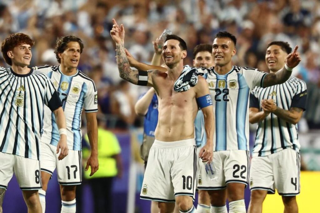 Argentina lolos ke semifinal menghadapi Inggris setelah mengalahkan Swiss 3-1