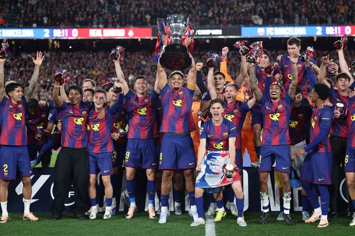 Barcelona bersedia meminjam Rp 4 triliun untuk membeli 3 pemain