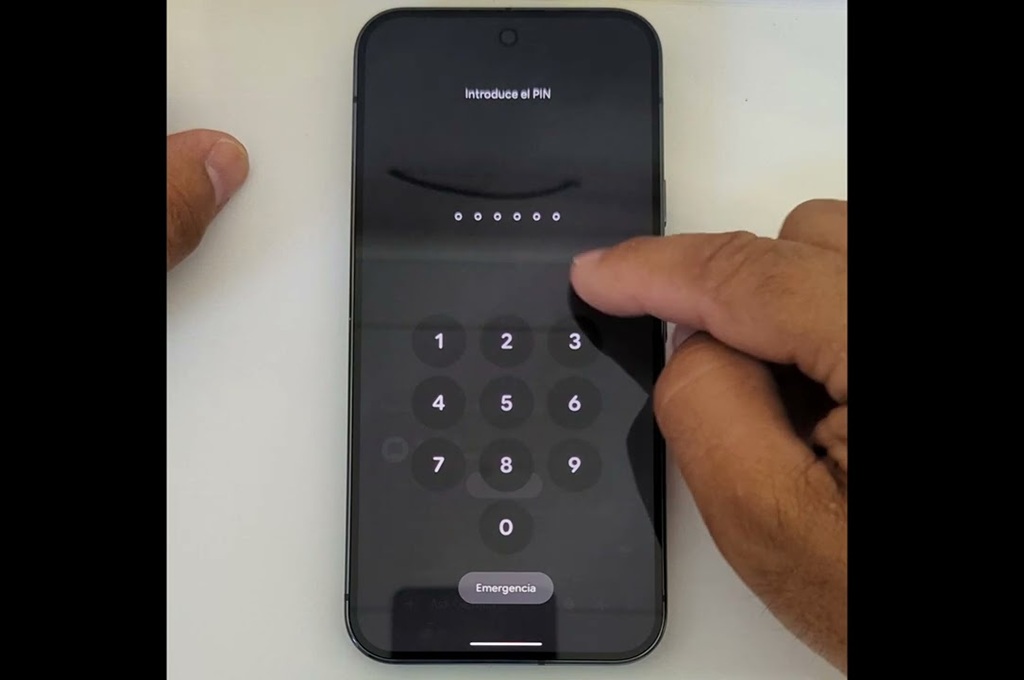 Bug Android memungkinkan Gemini mengirim SMS saat ponsel terkunci