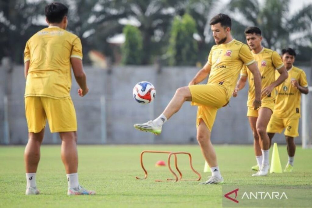 Danilo Santacruz menjadi pemain asing pertama Madura United