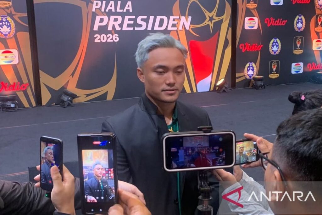 Ernando berharap dapat berpartisipasi dalam kompetisi sepak bola tambahan di Indonesia