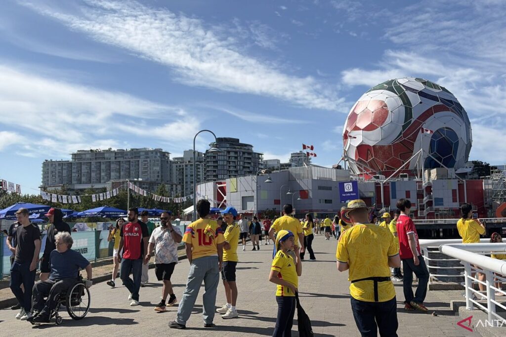 Fans memadati BC Place untuk final Piala Dunia di Vancouver