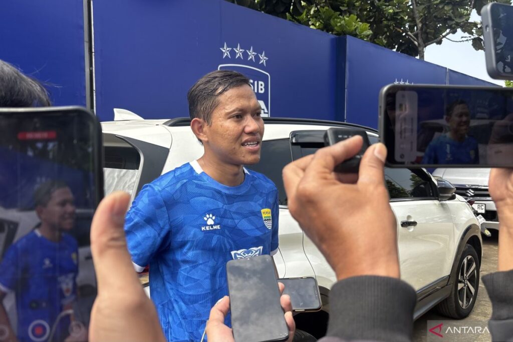 Gelandang Persib itu mengatakan, Piala Presiden merupakan ajang membangun persatuan tim