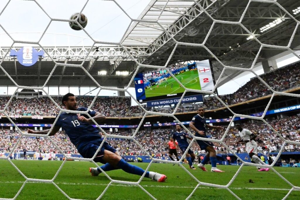 Inggris memimpin Prancis 4-0 di babak pertama