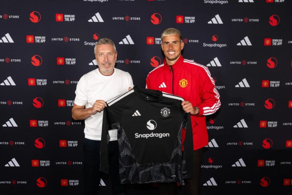 Karl Darlow bergabung dengan Manchester United