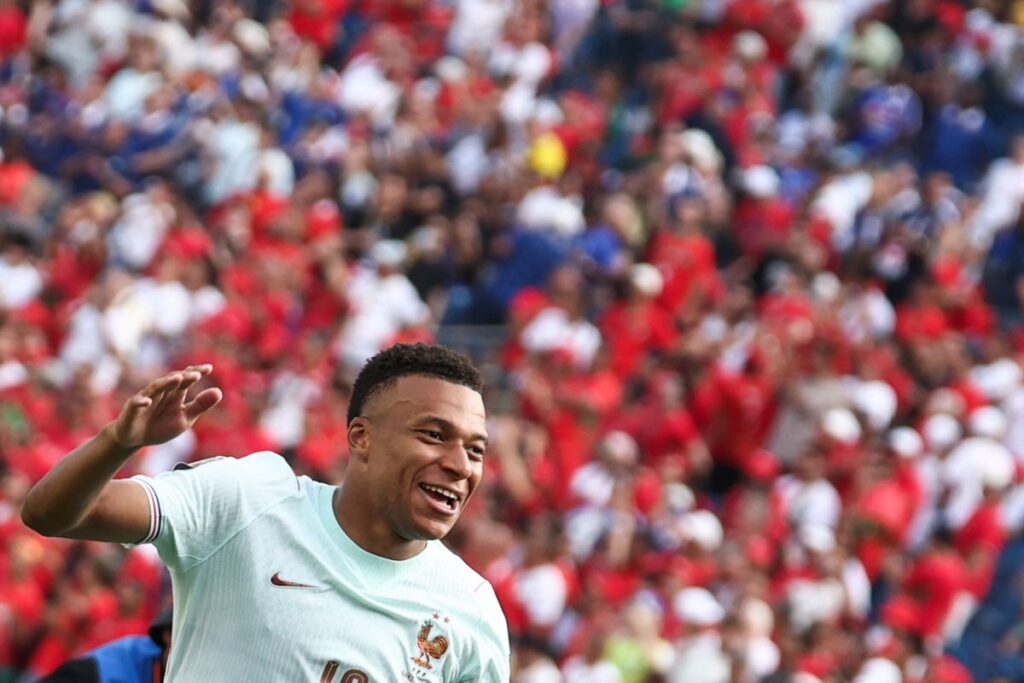 Mbappé masih mengungguli Messi - Antara News