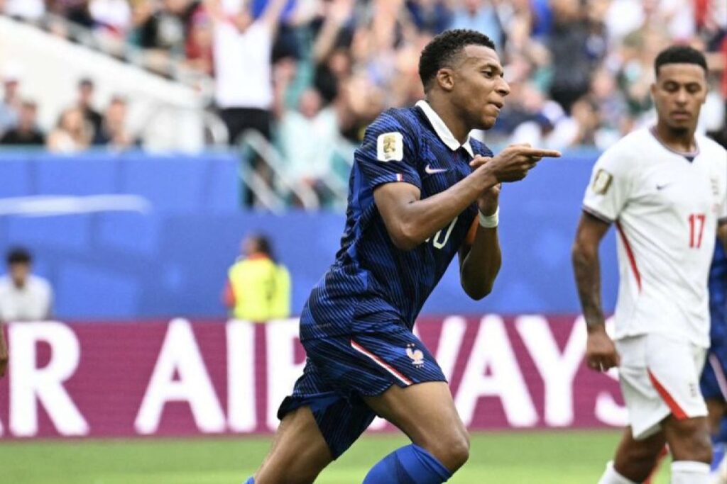 Mbappe sedih karena tidak bisa memberikan kemenangan perpisahan kepada Deschamps