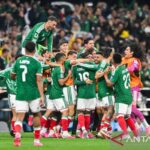 Meksiko lolos ke babak 16 besar setelah mengalahkan Ekuador 2-0