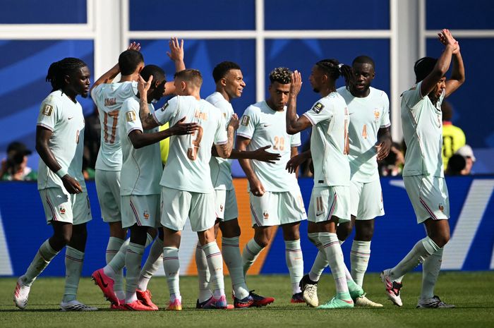 Messi dan Argentina sendiri tidak dapat melakukannya, dan Mbappe memiliki Prancis dalam buku rekor Piala Dunia