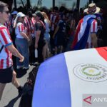 Penggemar Paraguay berkumpul lima jam sebelum pertandingan melawan Prancis