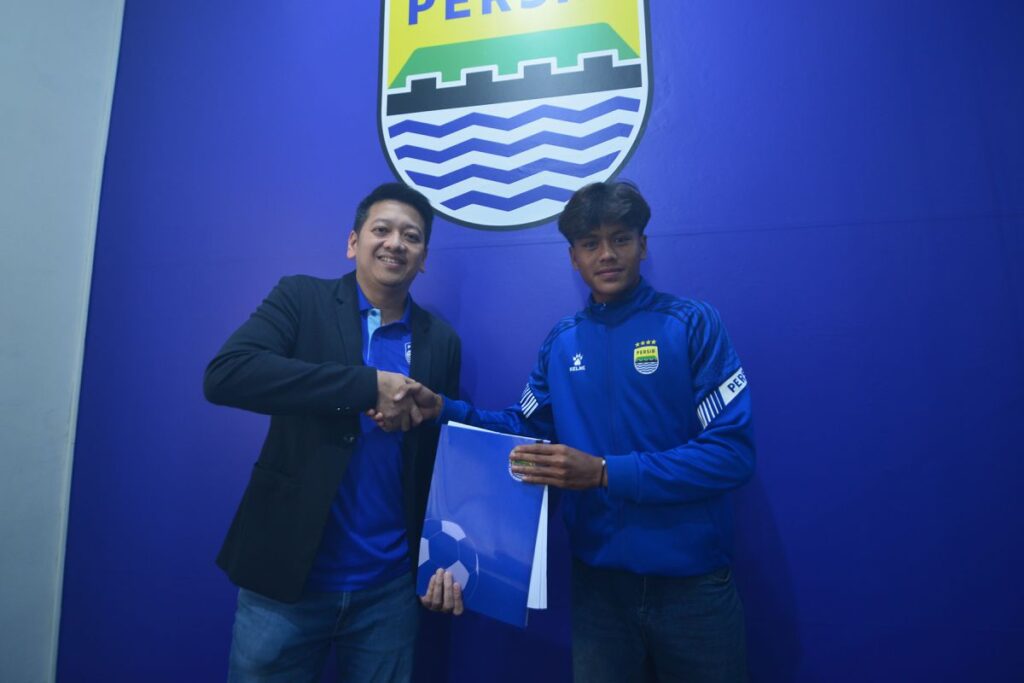 Persib Bandung mempromosikan Rafi Razik ke tim utama