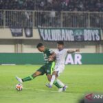 Peter Hoistra menegaskan PSS Sleman masih mencari pemain baru