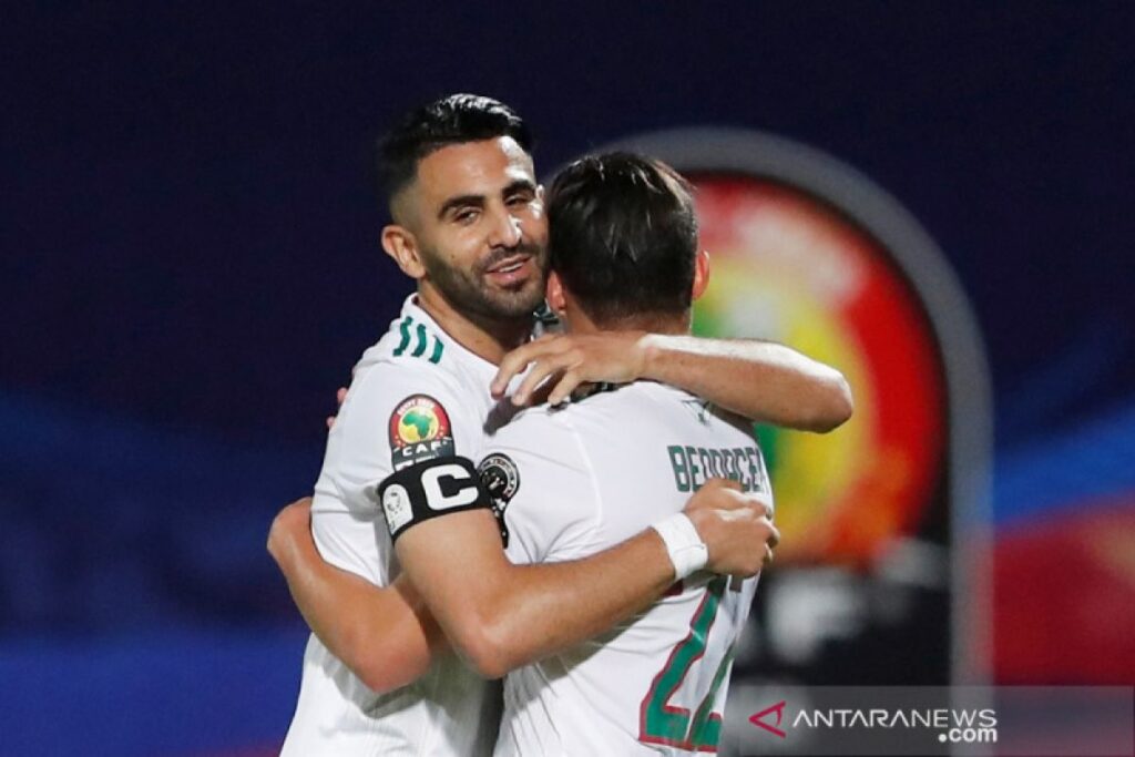 Riyad Mahrez mengucapkan selamat tinggal kepada timnas Aljazair usai tersingkir di babak 32 besar