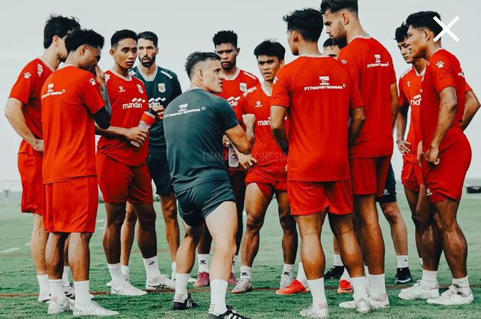 Timnas Indonesia melumat pemain Bali United, Persib, dan Persiga hingga mencetak gol