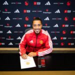 Youri Tielemans menandatangani kontrak dengan Manchester United