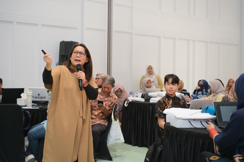 ​META dan Kementerian Perdagangan mengadakan program pelatihan kecerdasan buatan tahap awal bagi 150 perusahaan mikro, kecil, dan menengah.